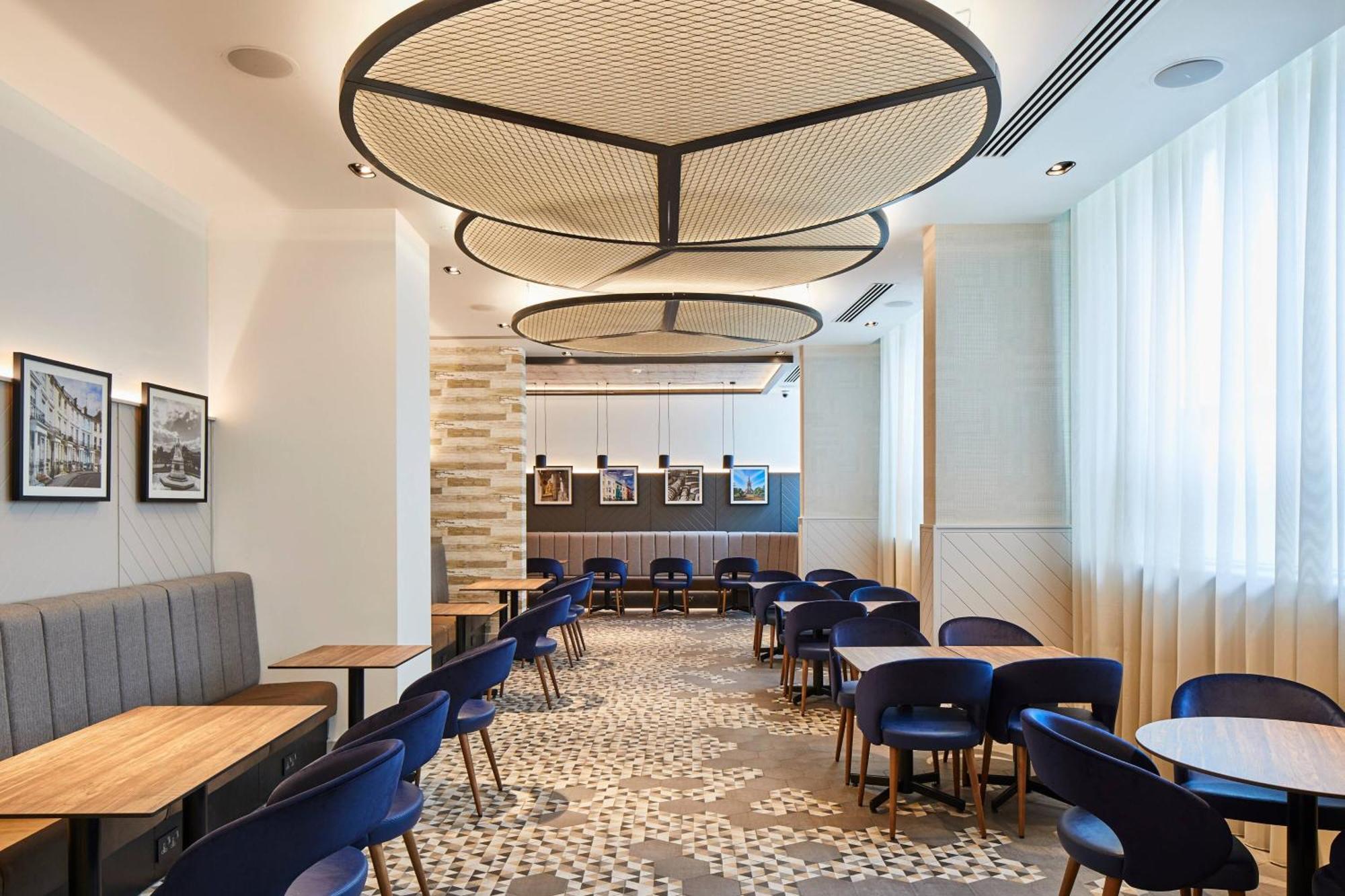 By Marriott Kensington Londres